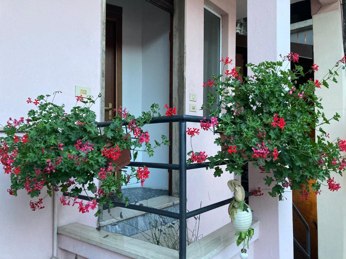 Casa Mirella Apartman Lovere Kültér fotó